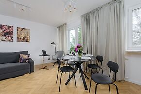 Lumina spacious apartment in Warsaw