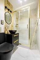 Lumina spacious apartment in Warsaw