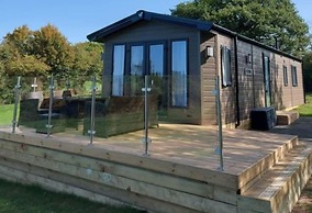 Caplor Glamping and Lodges