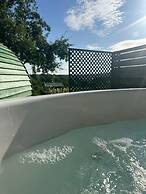 Caplor Glamping and Lodges