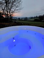 Caplor Glamping and Lodges