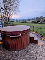 Caplor Glamping and Lodges