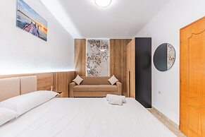 ApartHotel by PikHost