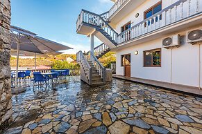 ApartHotel by PikHost