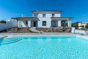 Villa Infinity by Wonderful Italy