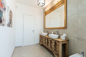 Villa Infinity by Wonderful Italy