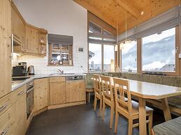 Luxurious Chalet With Sauna in Konigsleiten