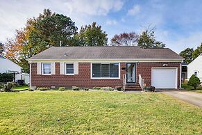 3 Mi to Huntington Beach: Hampton Family Home!