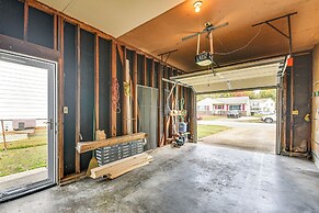 3 Mi to Huntington Beach: Hampton Family Home!