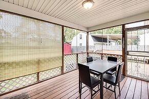 3 Mi to Huntington Beach: Hampton Family Home!