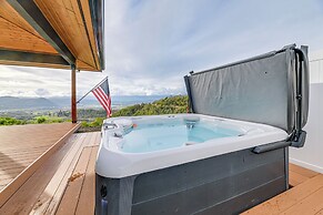 Dreamy Hilltop View: Roseburg Wine Country Retreat