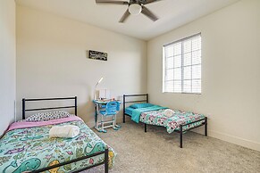 8 Mi to Lincoln Park: Family-friendly Tracy Home