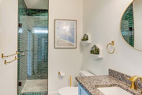 Walk to Nantahala Forest: Mtn-view Creekside Haven