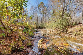 Walk to Nantahala Forest: Mtn-view Creekside Haven