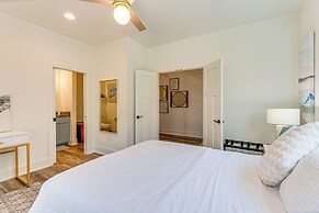 Walk to Nantahala Forest: Mtn-view Creekside Haven