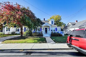 Cottage w/ Yard in Dtwn Chincoteague!