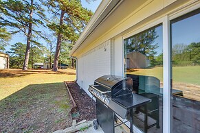 Fire Pit & Grill: Tyler Home on 5 Acres!