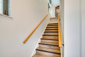 Walk to Marina: Tillamook Bay Apt w/ Water Views!