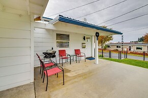 Tillamook Bay Apt Near Marina: Fish, Boat & More!