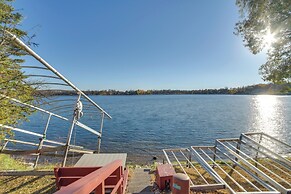 Pet-friendly Cabin on Star Lake: Fire Pit & Grill!