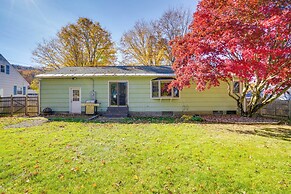 6 Mi to Skiing: Pet-friendly Home in Pittsfield!