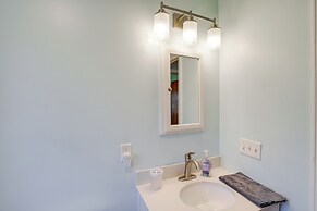 6 Mi to Skiing: Pet-friendly Home in Pittsfield!