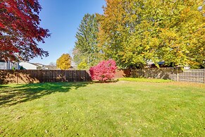 6 Mi to Skiing: Pet-friendly Home in Pittsfield!