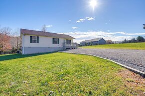 Lake Anna Getaway w/ Fire Pit + Dock Access!