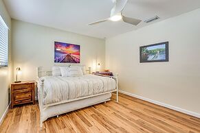 6 Mi to Beaches: Modern Bradenton Getaway!