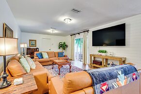 6 Mi to Beaches: Modern Bradenton Getaway!