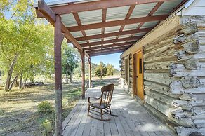 Bryce Canyon Basecamp: Historic Homesteader Cabin