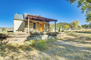 Bryce Canyon Basecamp: Historic Homesteader Cabin