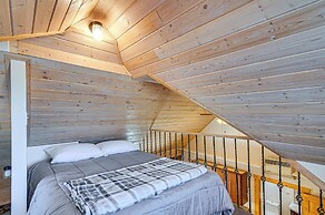 Bryce Canyon Basecamp: Historic Homesteader Cabin