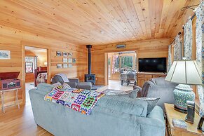 Family-friendly Brooks Gem w/ Spacious Yard!