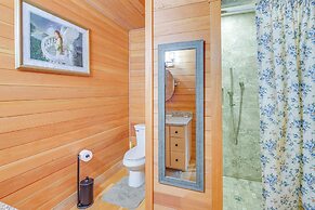 Family-friendly Brooks Gem w/ Spacious Yard!