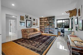 Canyon Palm in Palm Springs