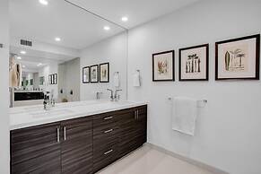 Canyon Palm in Palm Springs