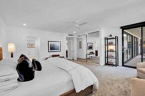 Canyon Palm in Palm Springs