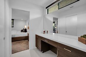 Canyon Palm in Palm Springs