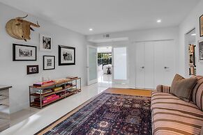 Canyon Palm in Palm Springs