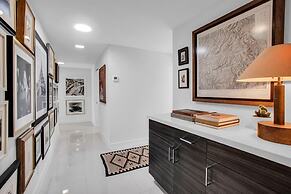 Canyon Palm in Palm Springs