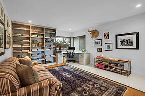 Canyon Palm in Palm Springs