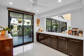 Canyon Palm in Palm Springs