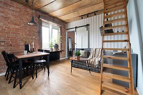 Flatbook - In the Heart of Old Town