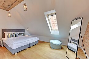 Flatbook - In the Heart of Old Town