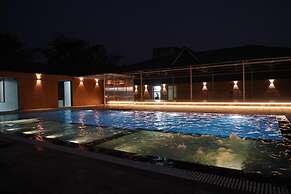 Great Escape Club