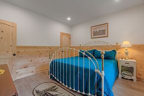 211 Misty Mountain Getaway 4 Bedroom Cabin