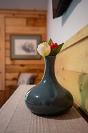 211 Misty Mountain Getaway 4 Bedroom Cabin