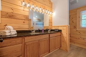 211 Misty Mountain Getaway 4 Bedroom Cabin