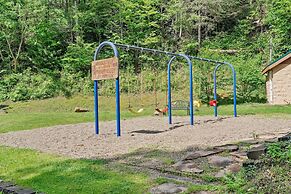 211 Misty Mountain Getaway 4 Bedroom Cabin